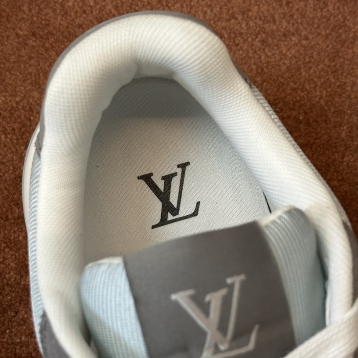 LV SNEAKER FOR-LV411