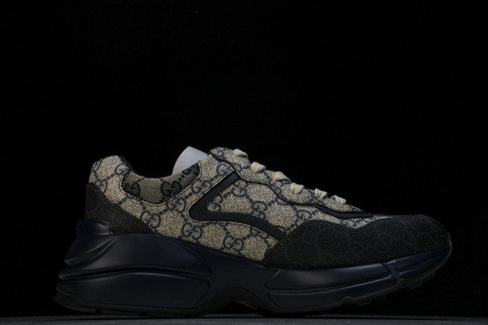 Gv*c sneaker