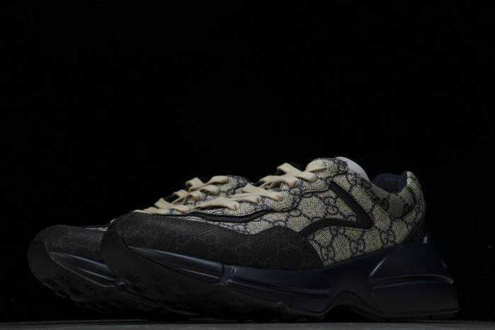Gv*c sneaker