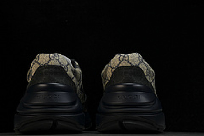 Gv*c sneaker