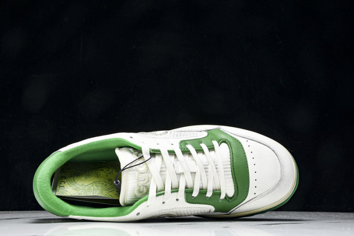 Gv*c sneaker