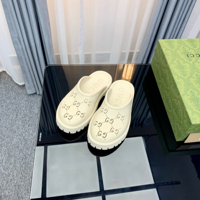 Gv*c slippers