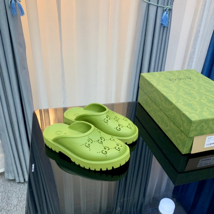 Gv*c slippers