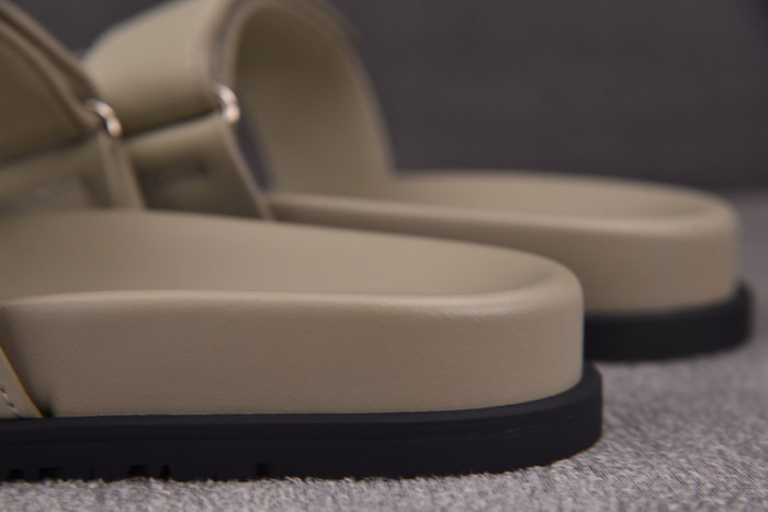 H*RMES SLIDS HM-39