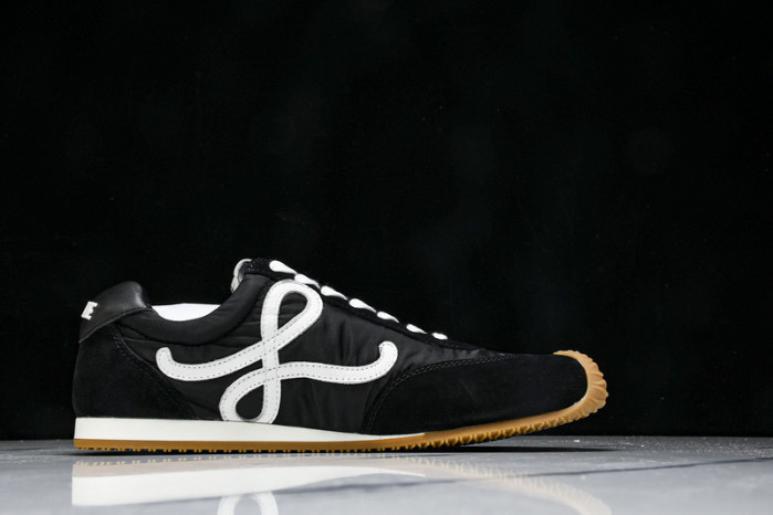 L*0ewe Ballet Runner LW-FOR03