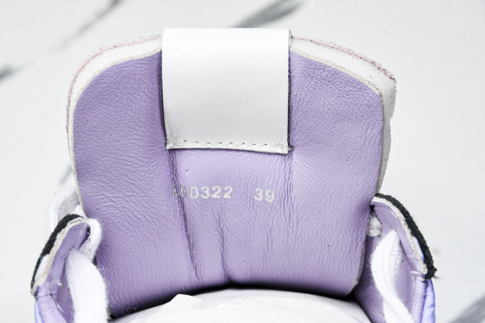 L*0ewe Ballet Runner LW-FOR09