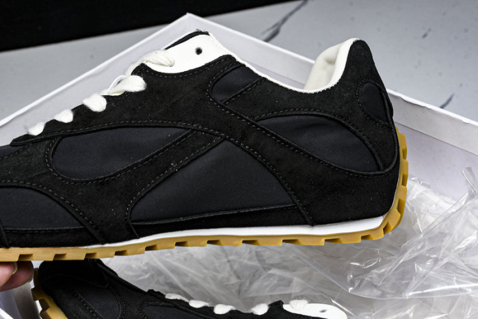 b0tt*ga Ven*ta sneaker