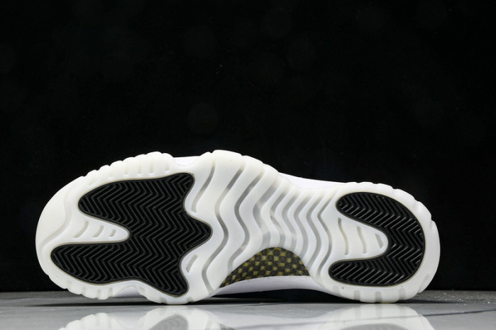 Air Jordan 11 Retro LH0296-400