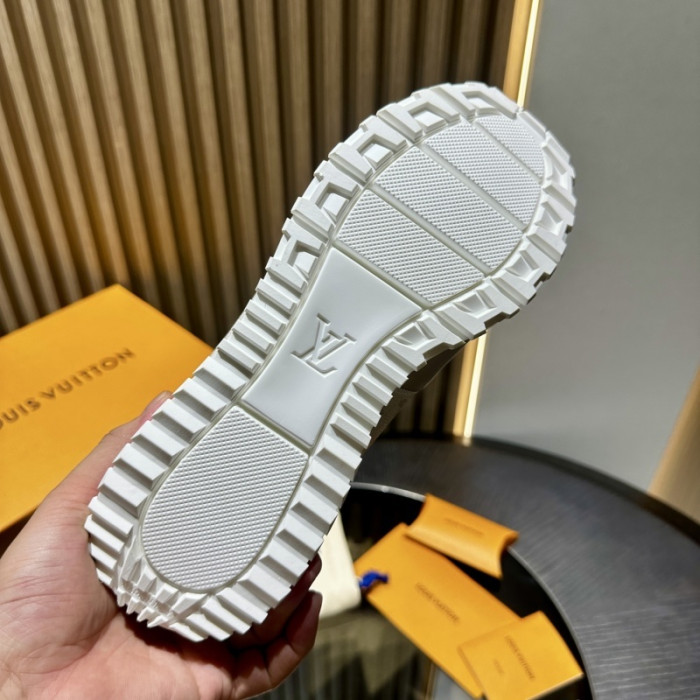 LV SNEAKER Run Away FOR-LV370
