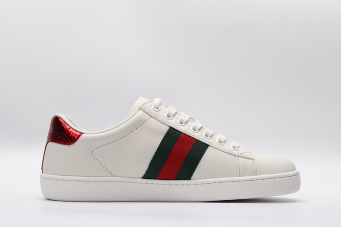 Gv*c ace embroidered low-top sneaker white with bee