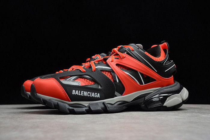 BLCG Track Trainer  Red And Black 542023 W1GB8 5201