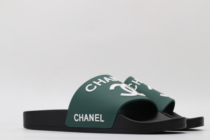 CH*NEL SLIPPERS